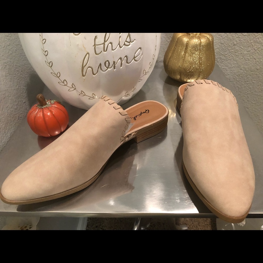 Qupid- Brand New - Mules - Size 8.5 Women’s